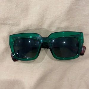 Green and tortoise shell sunglasses